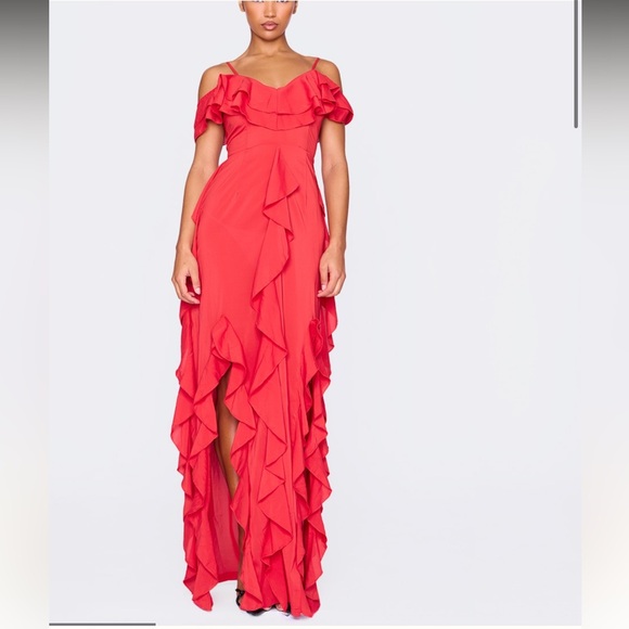 Pretty Little Thing red cold shoulder dress - Picture 1 of 2